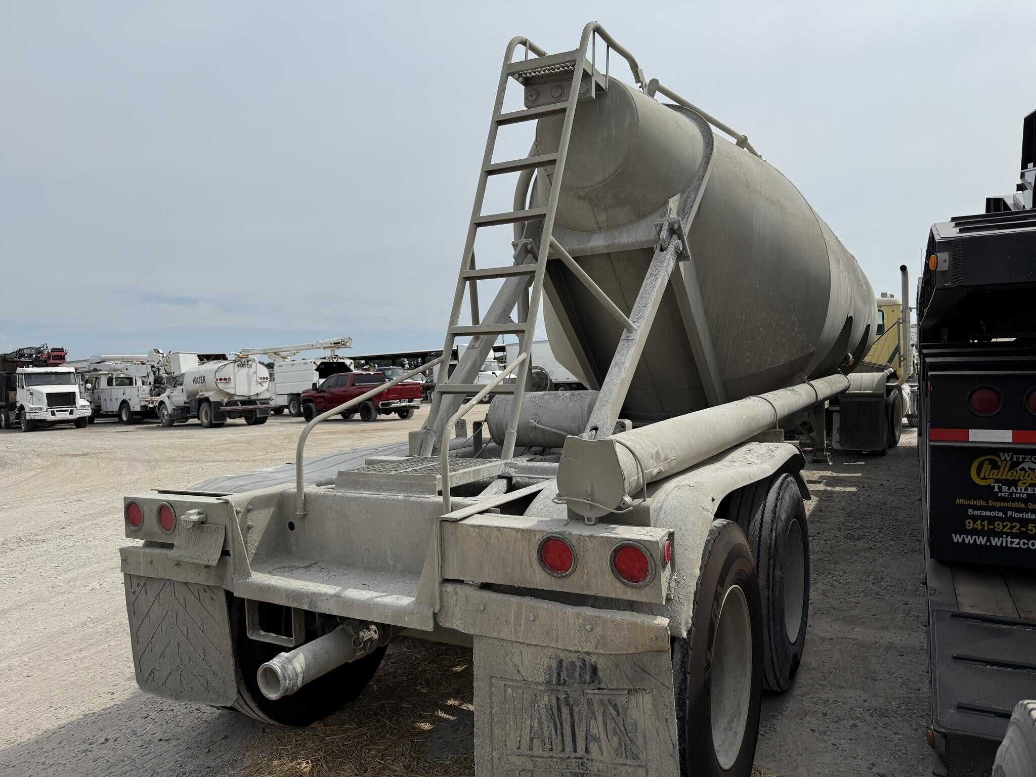 2007 Vantage 1000 cube pnuematic tank