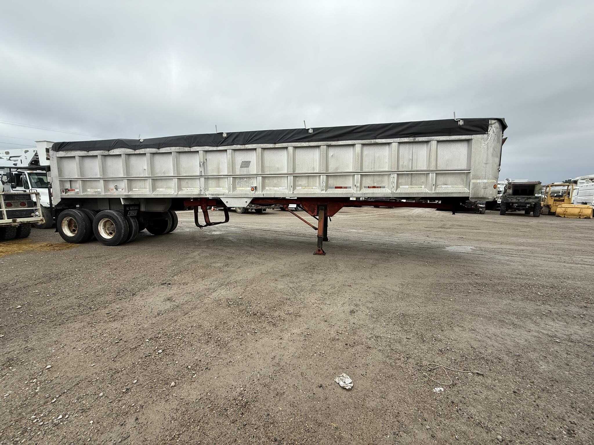 1992 East 38 ft end dump