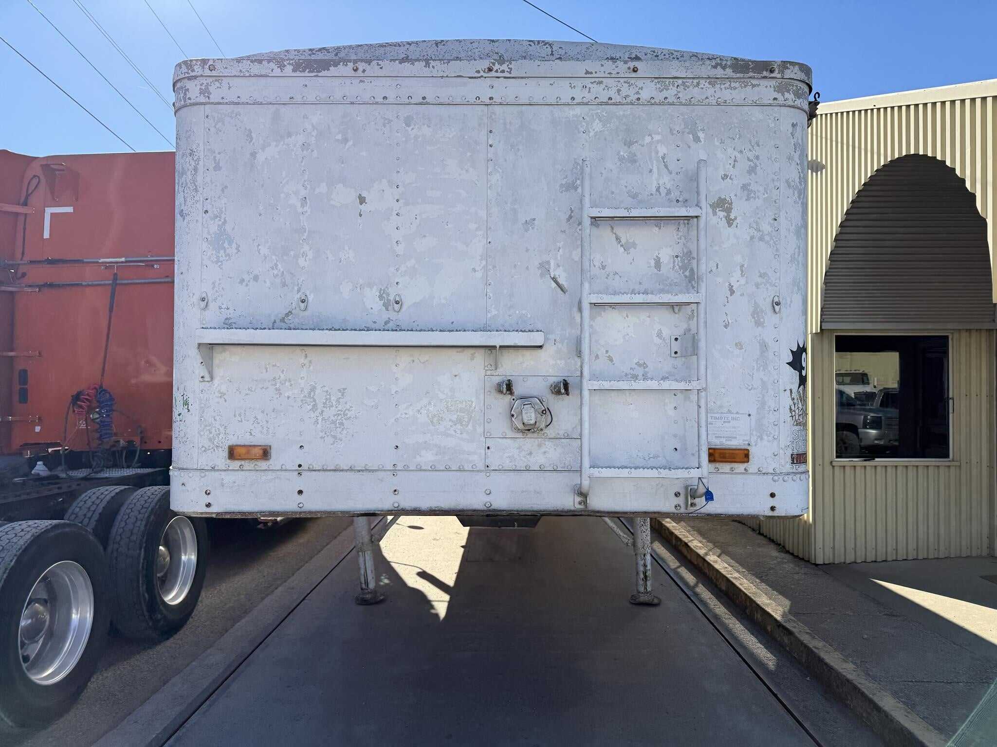 1989 Timpte 42 ft hopper