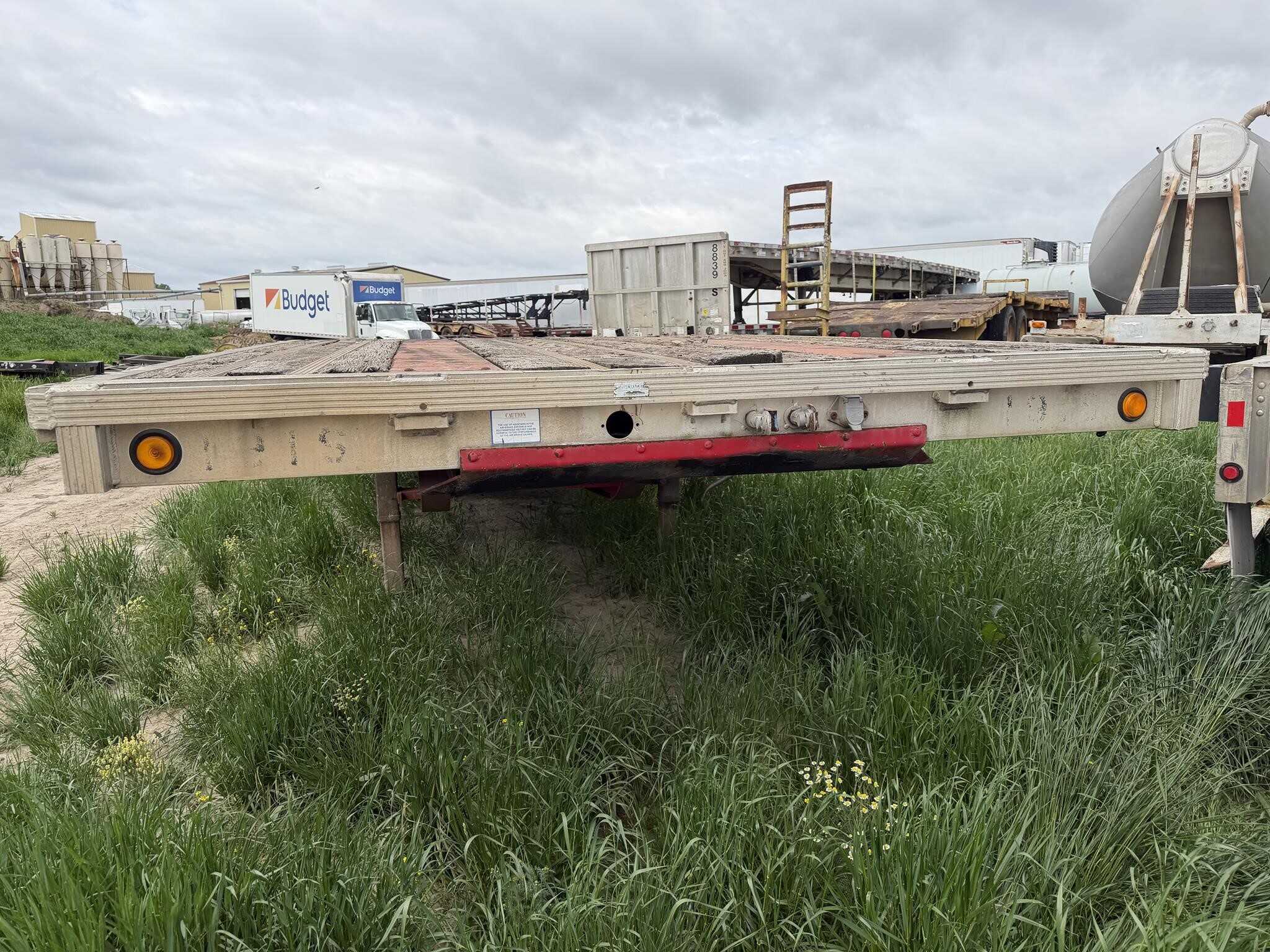 2005 Reinke 48 ft step deck