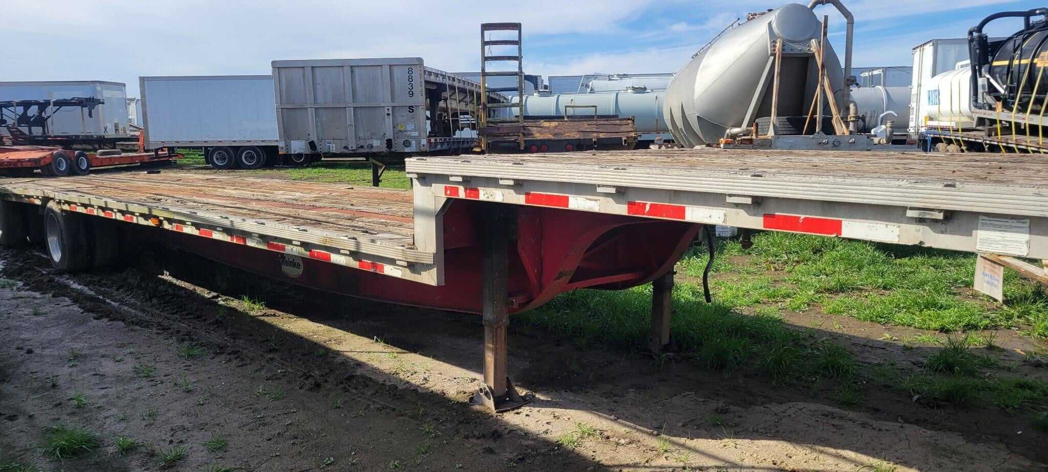 2005 Reinke 48 ft step deck
