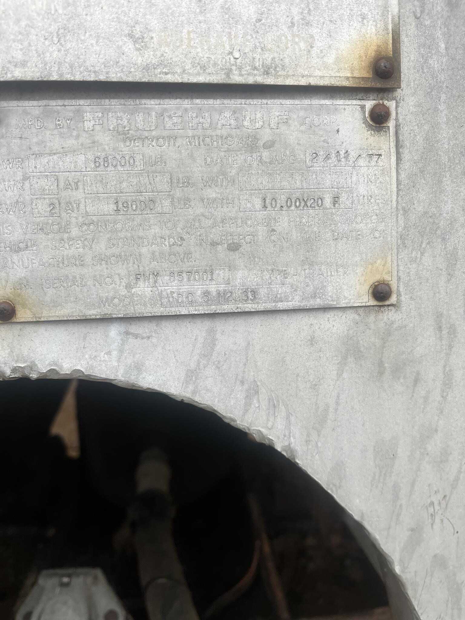1977 Fruehauf 30 ft end dump