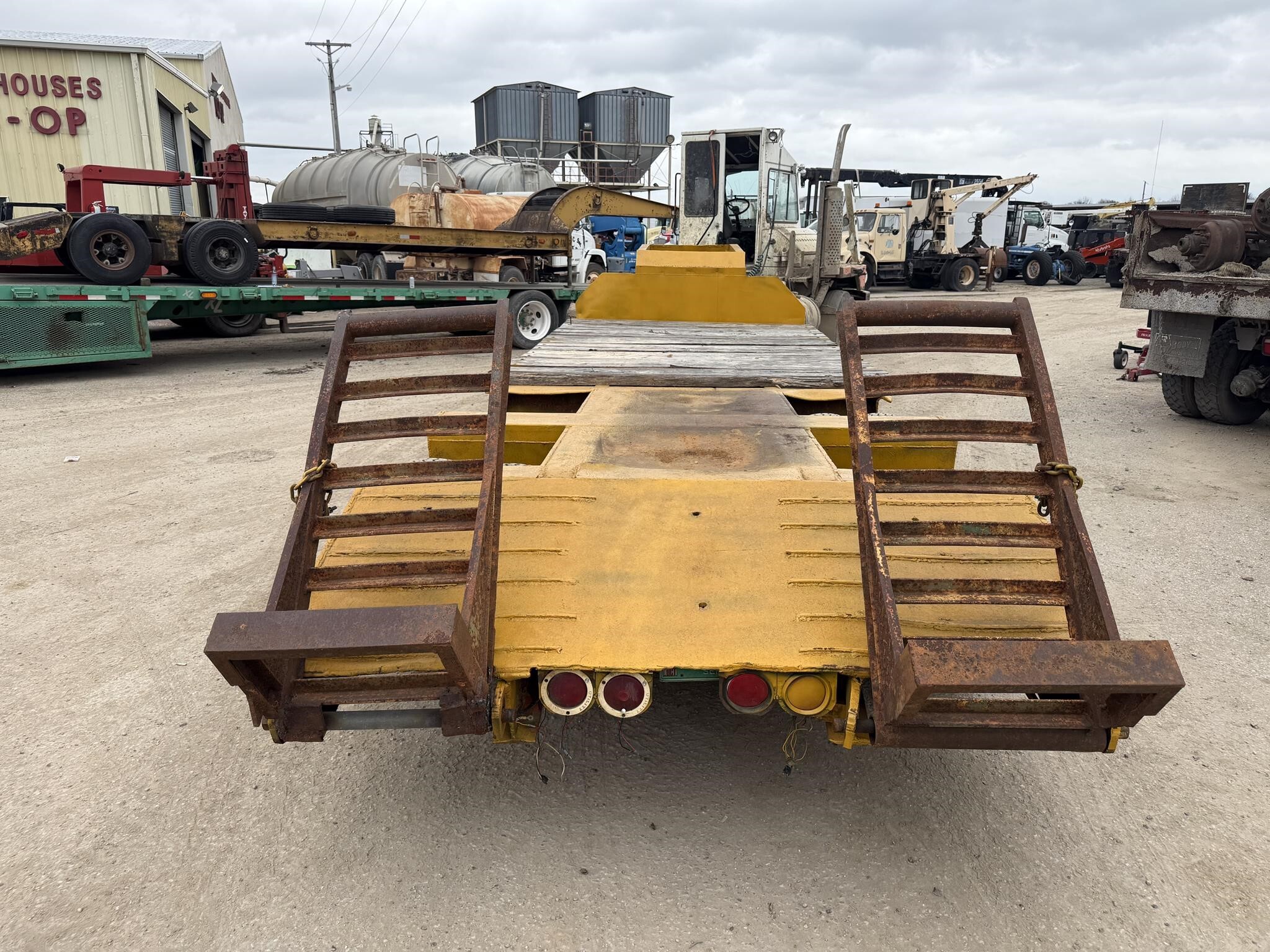 1978 Liddell 25 ton low boy