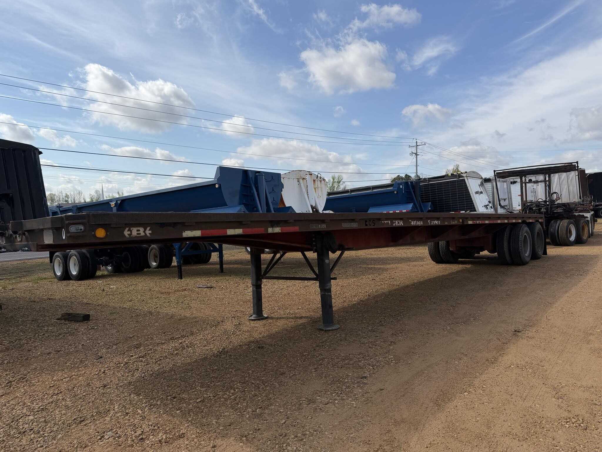 1979 Transcraft 40 ft flat bed