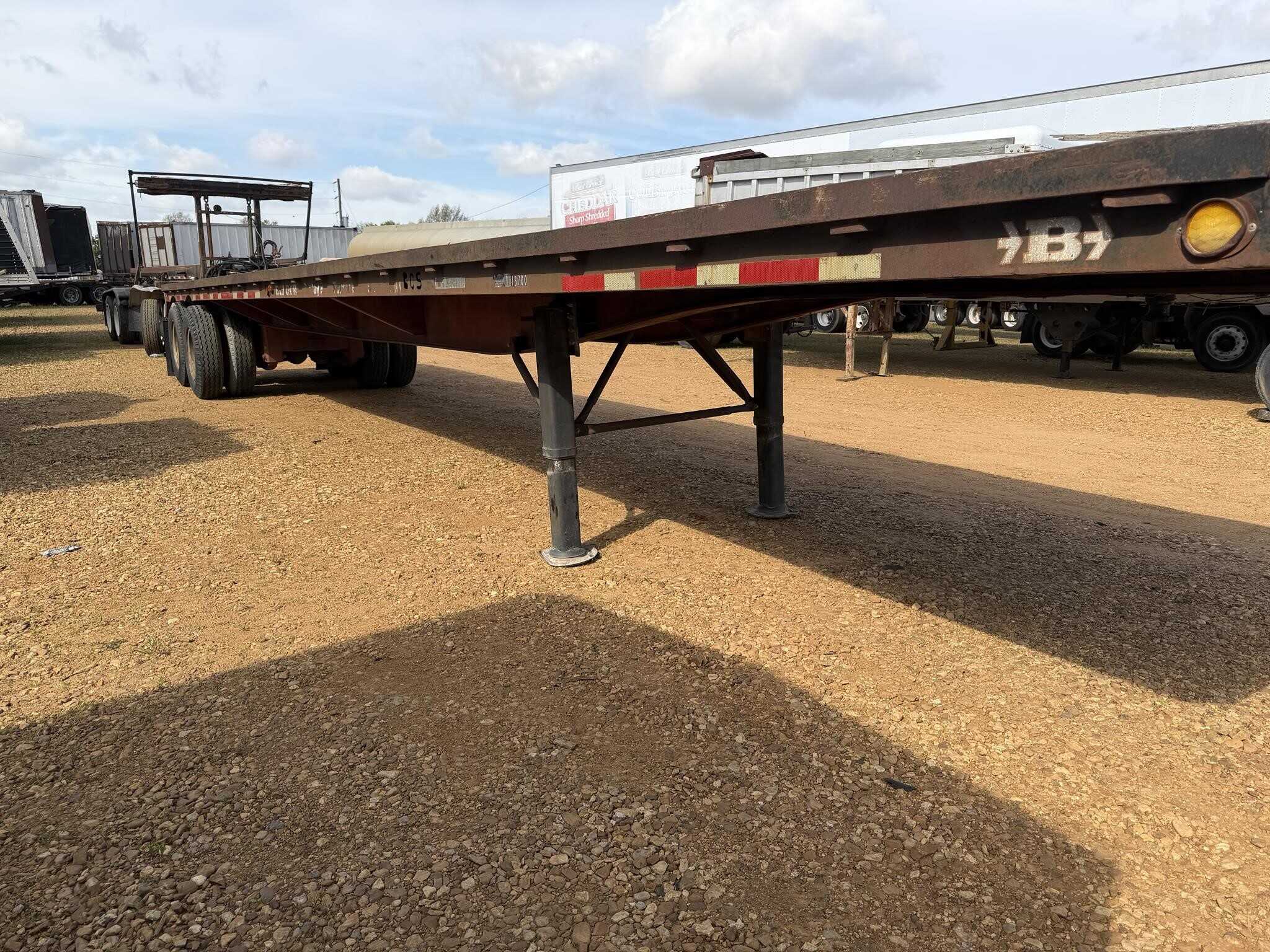 1979 Transcraft 40 ft flat bed