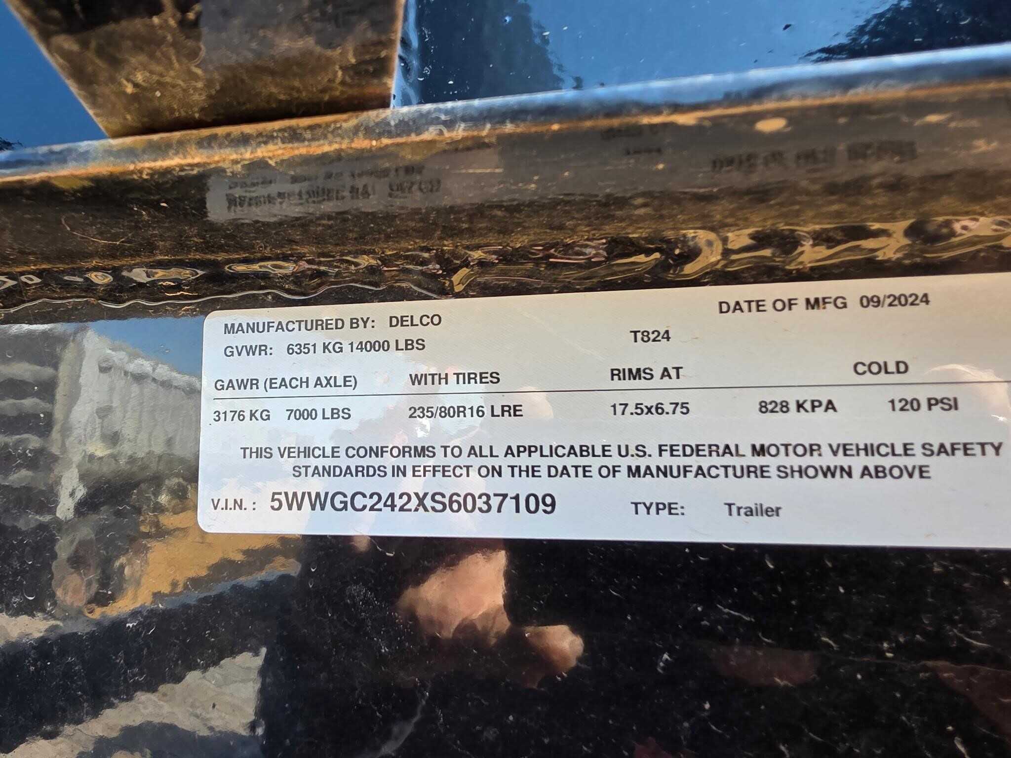 2025 Delco 24 ft gooseneck tilt
