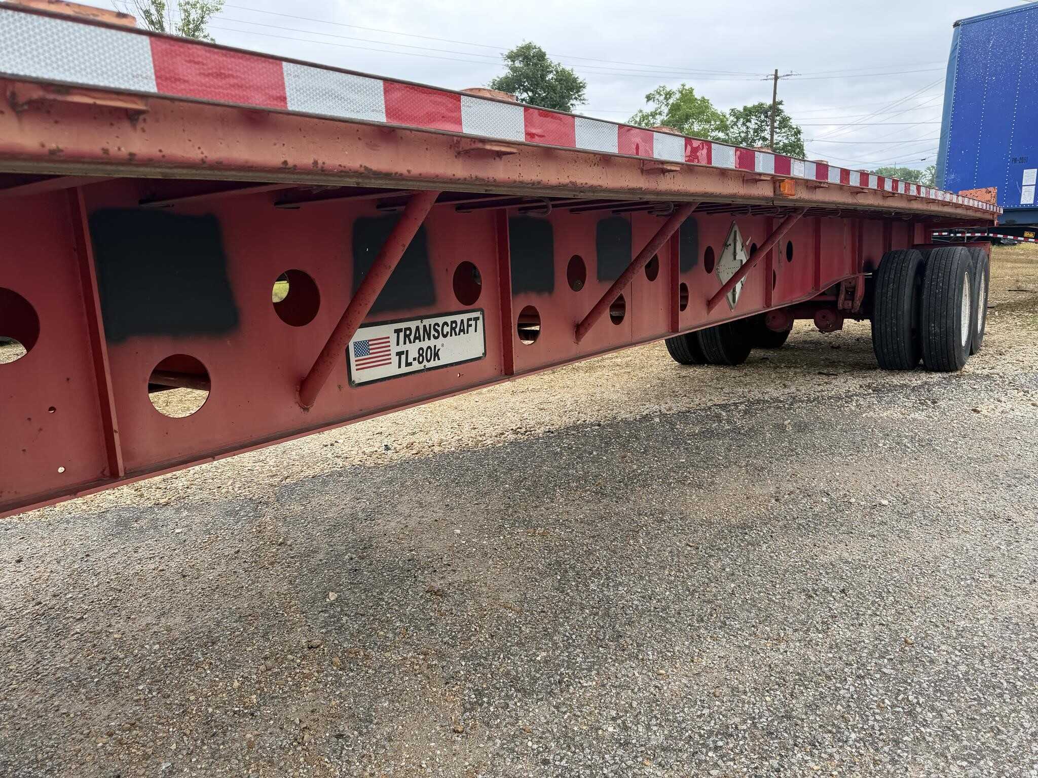 2005 Transcraft 45 ft flat with fork-lift pkg
