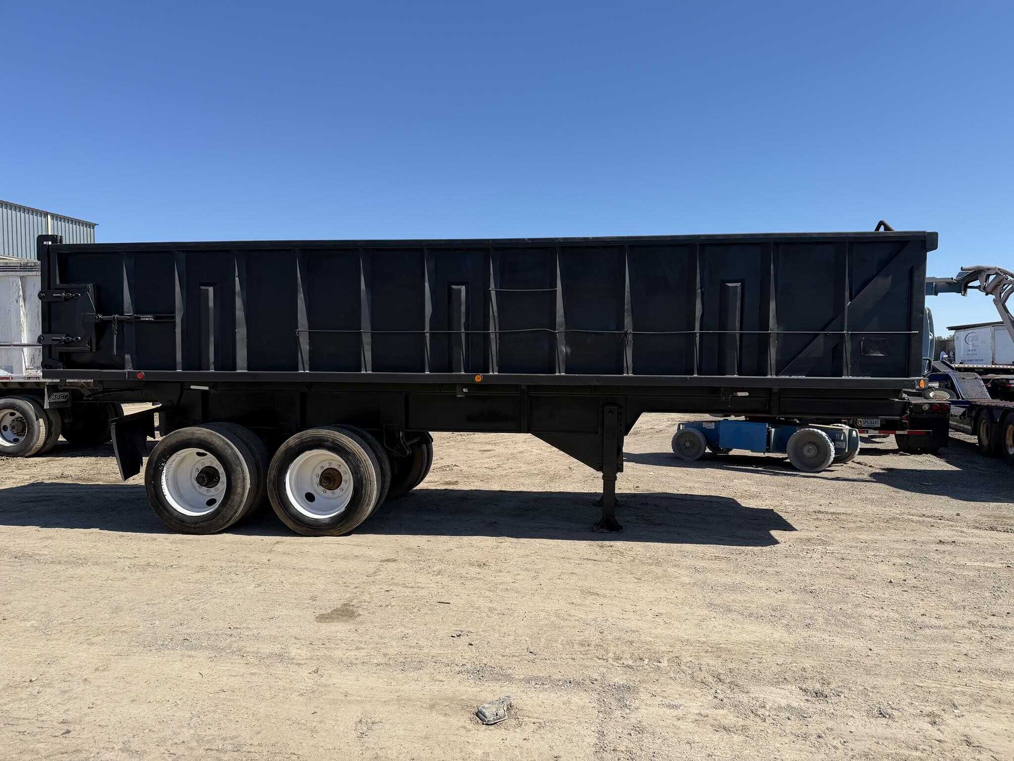 1990 Shop Built 26 ft end dump
