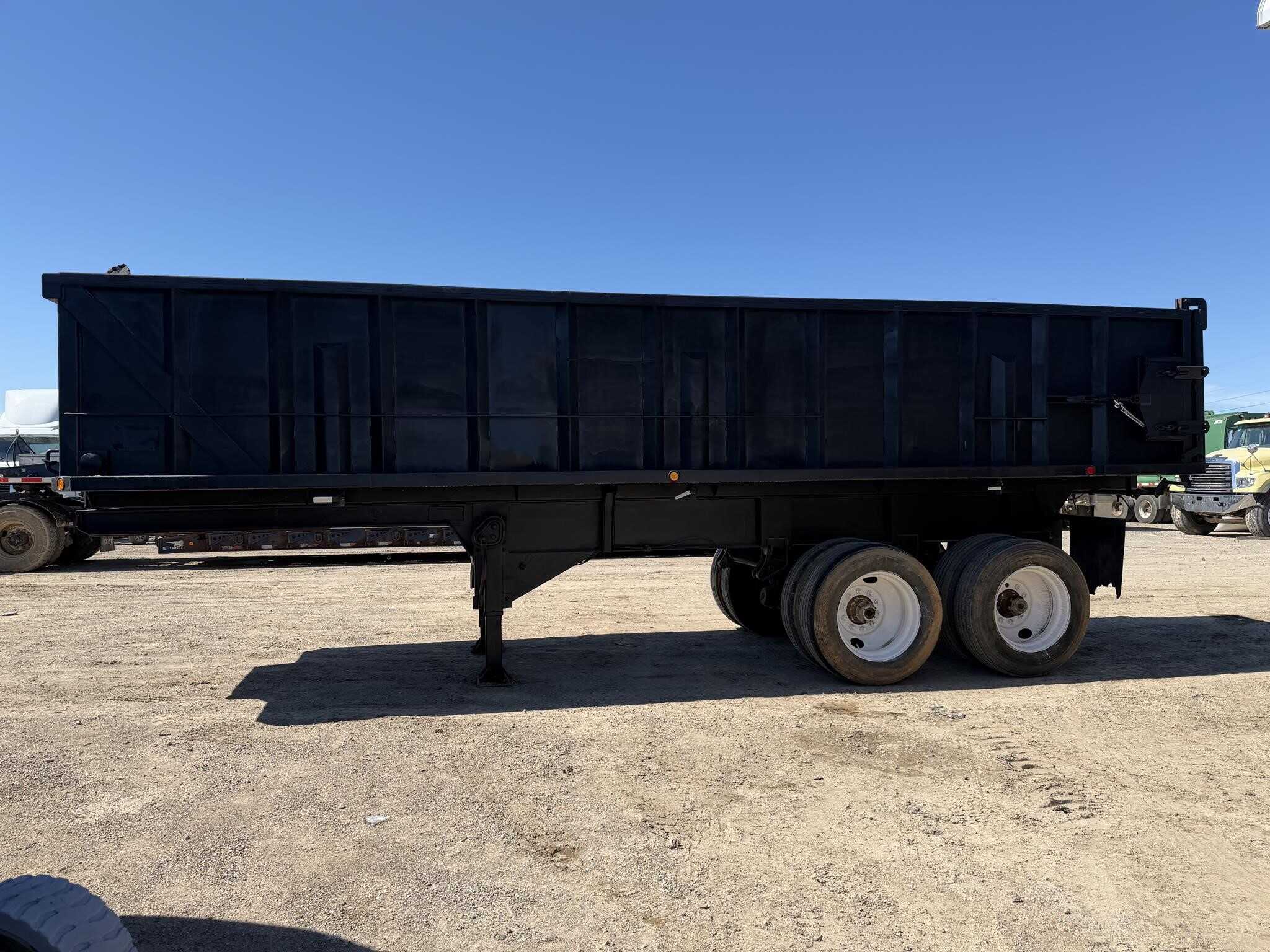 1990 Shop Built 26 ft end dump