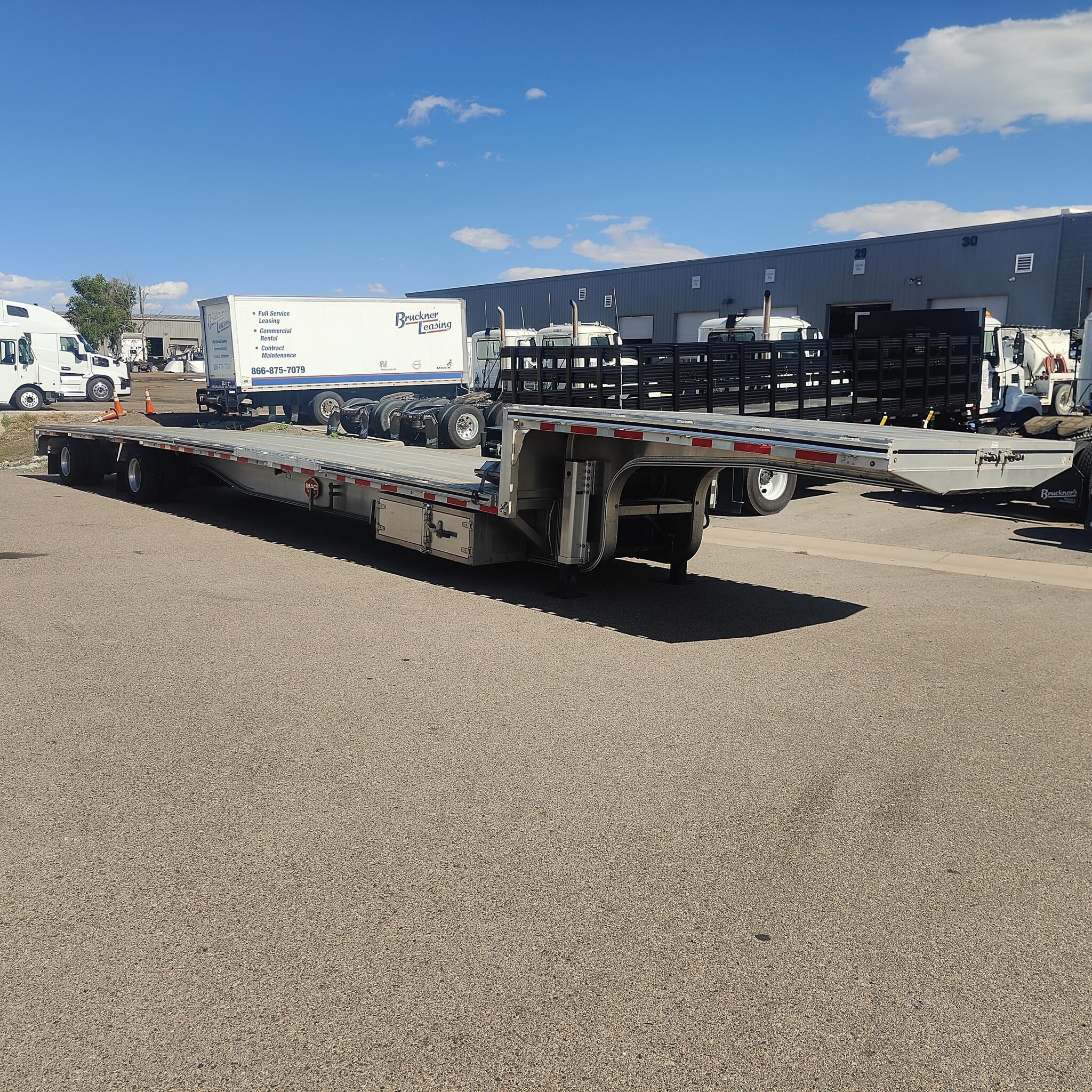2024 Mac 53' aluminum step deck