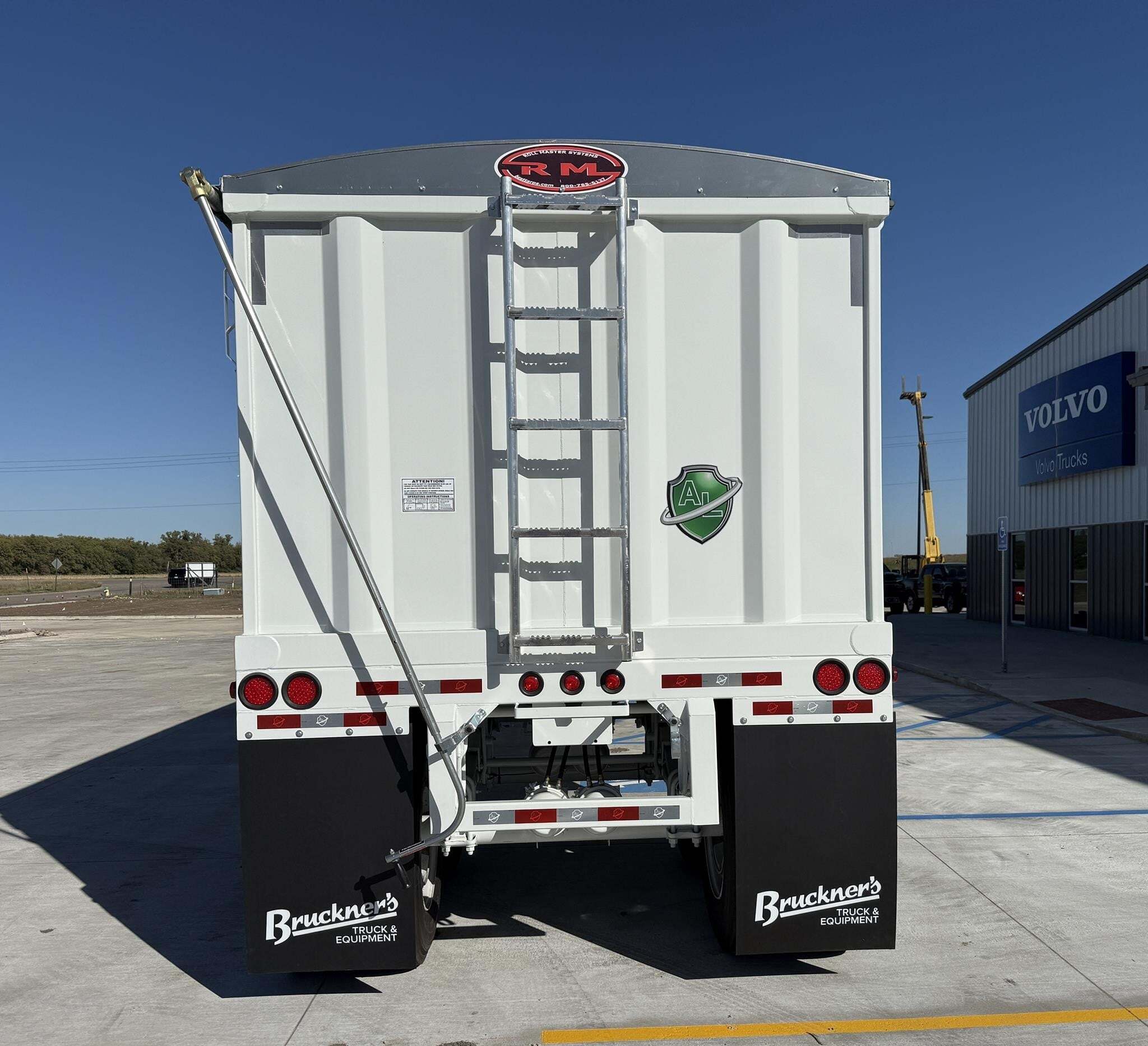 2027 Armor Lite 40' steel grain hopper