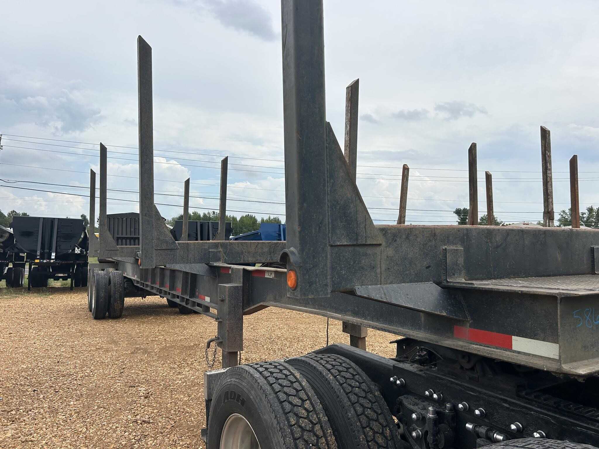 2013 Magnolia 42 ft log trailer