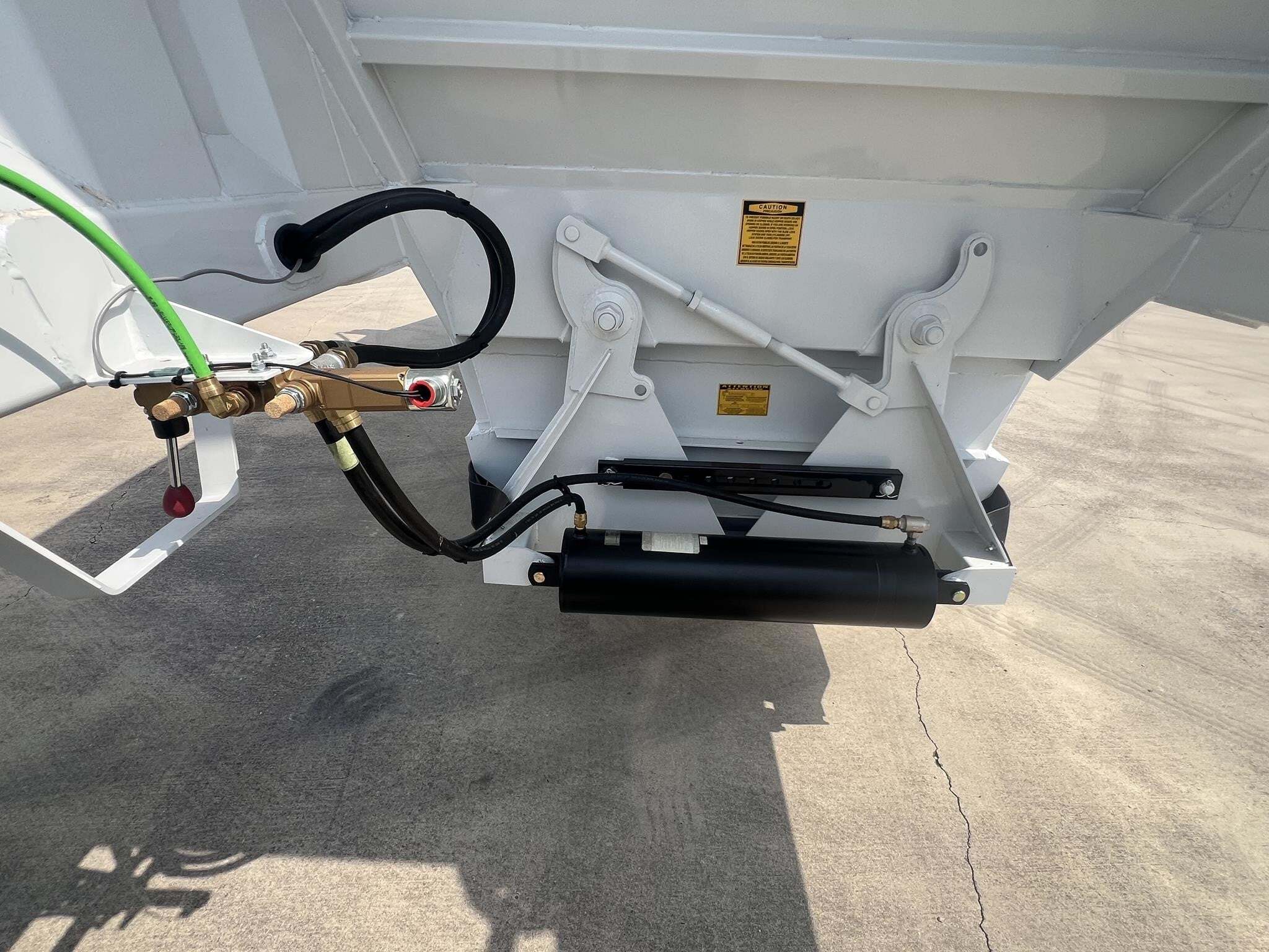 2027 Construction Trailer Specialist bdt-40 air ride