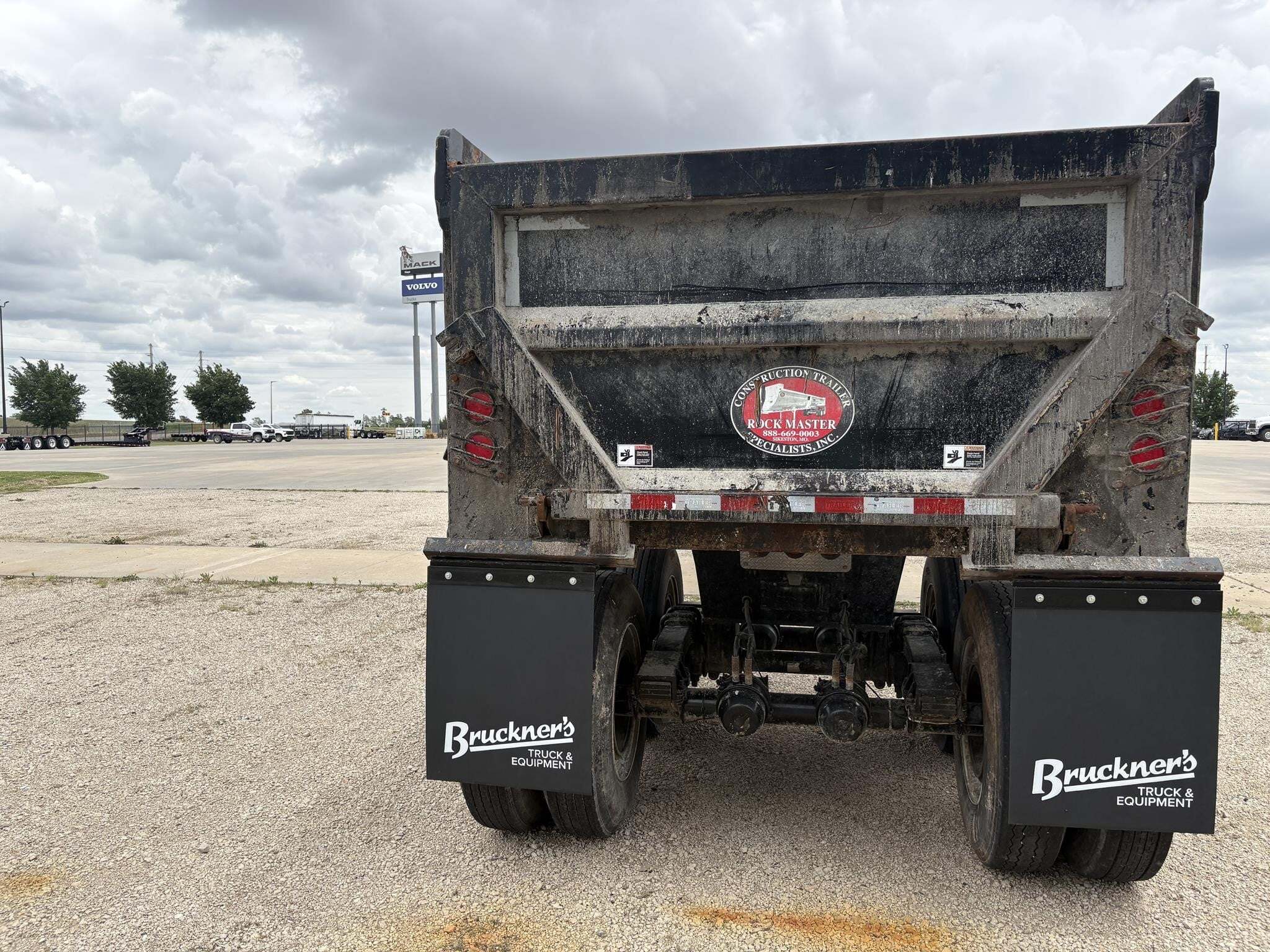 2023 Construction Trailer Specialist hrd32