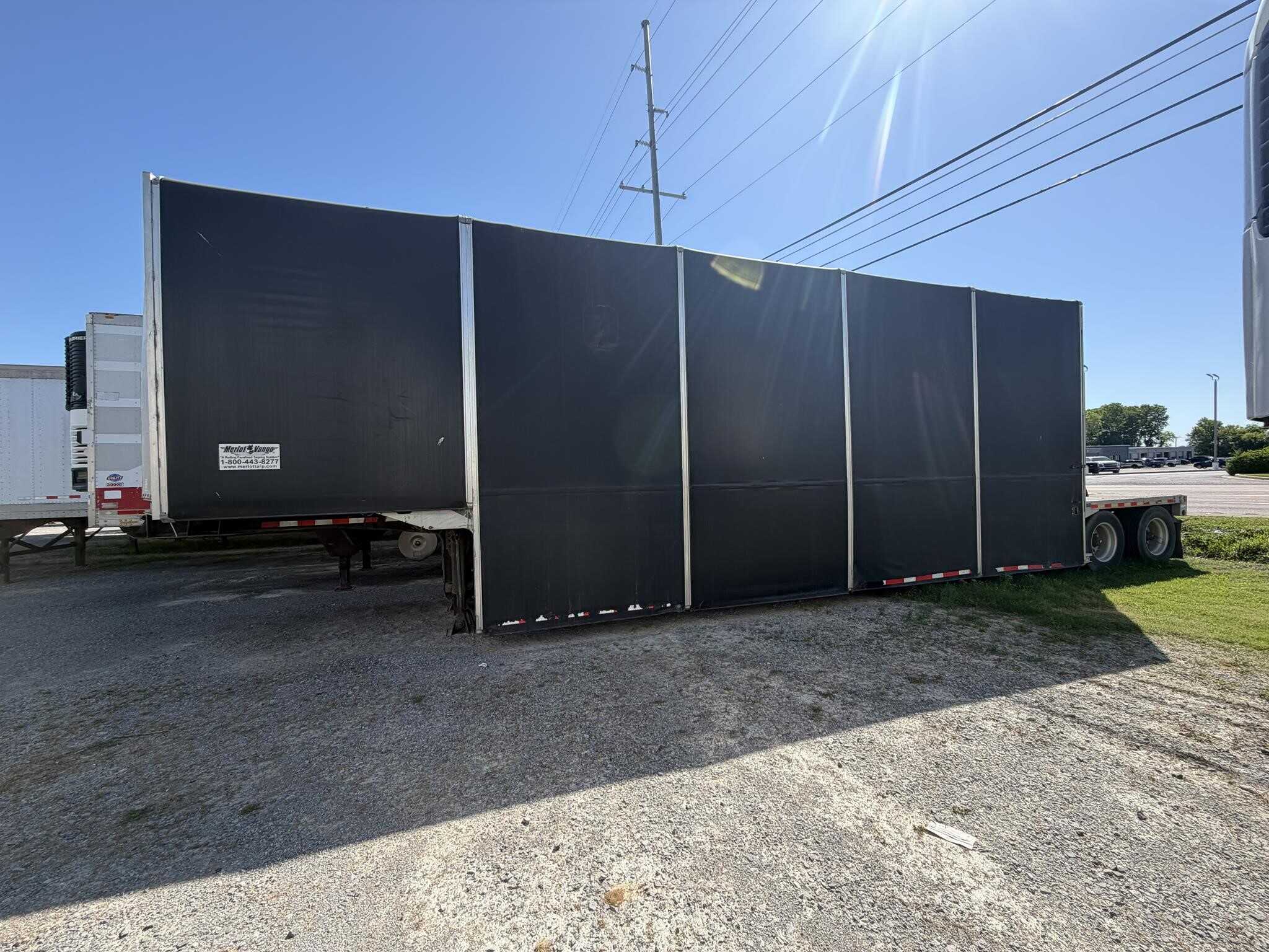 2008 Manac 45 ft glass rack