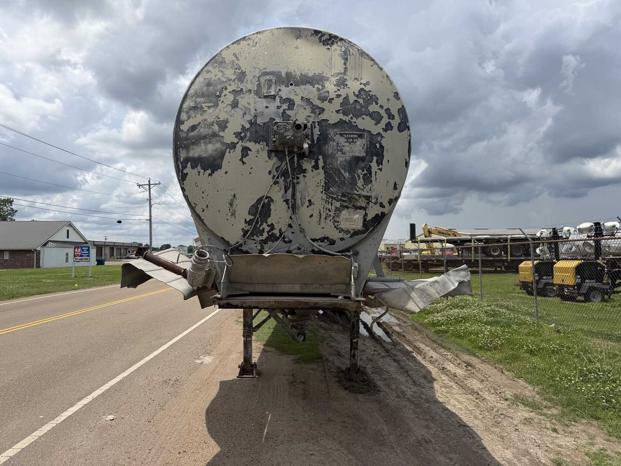 1974 Butler 1025 cube tank