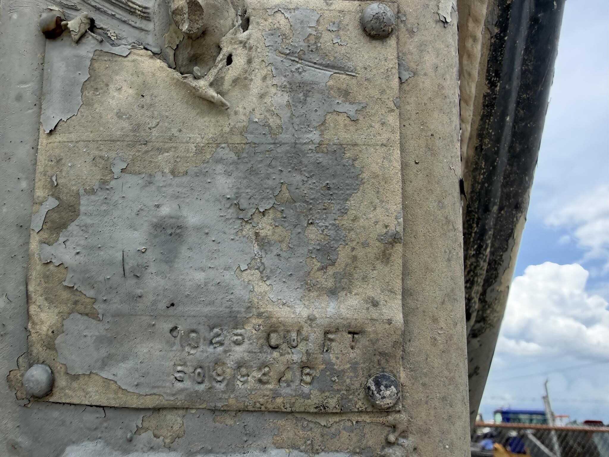 1974 Butler 1025 cube tank