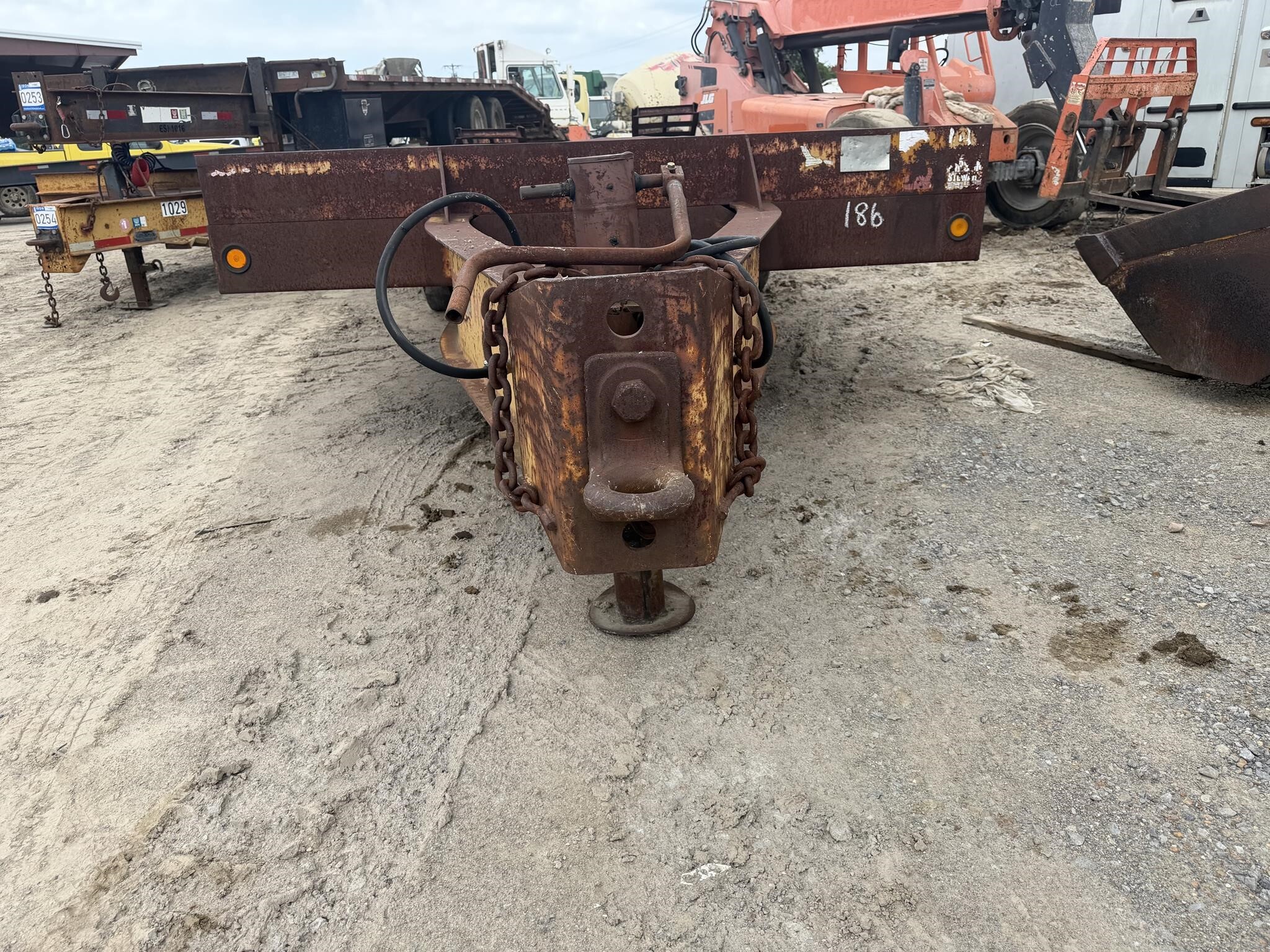 1985 Eager Beaver 20 ton pintle