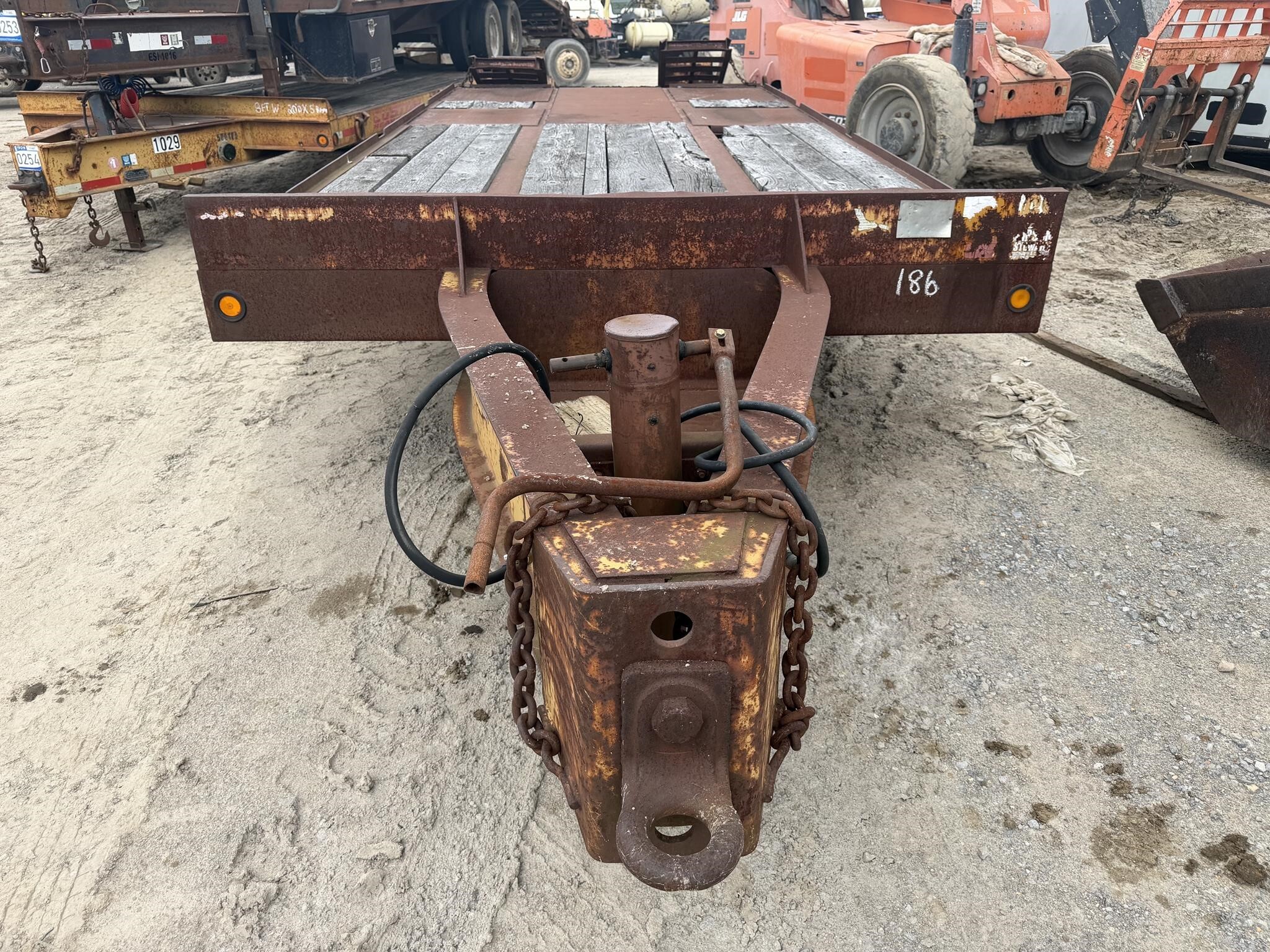 1985 Eager Beaver 20 ton pintle