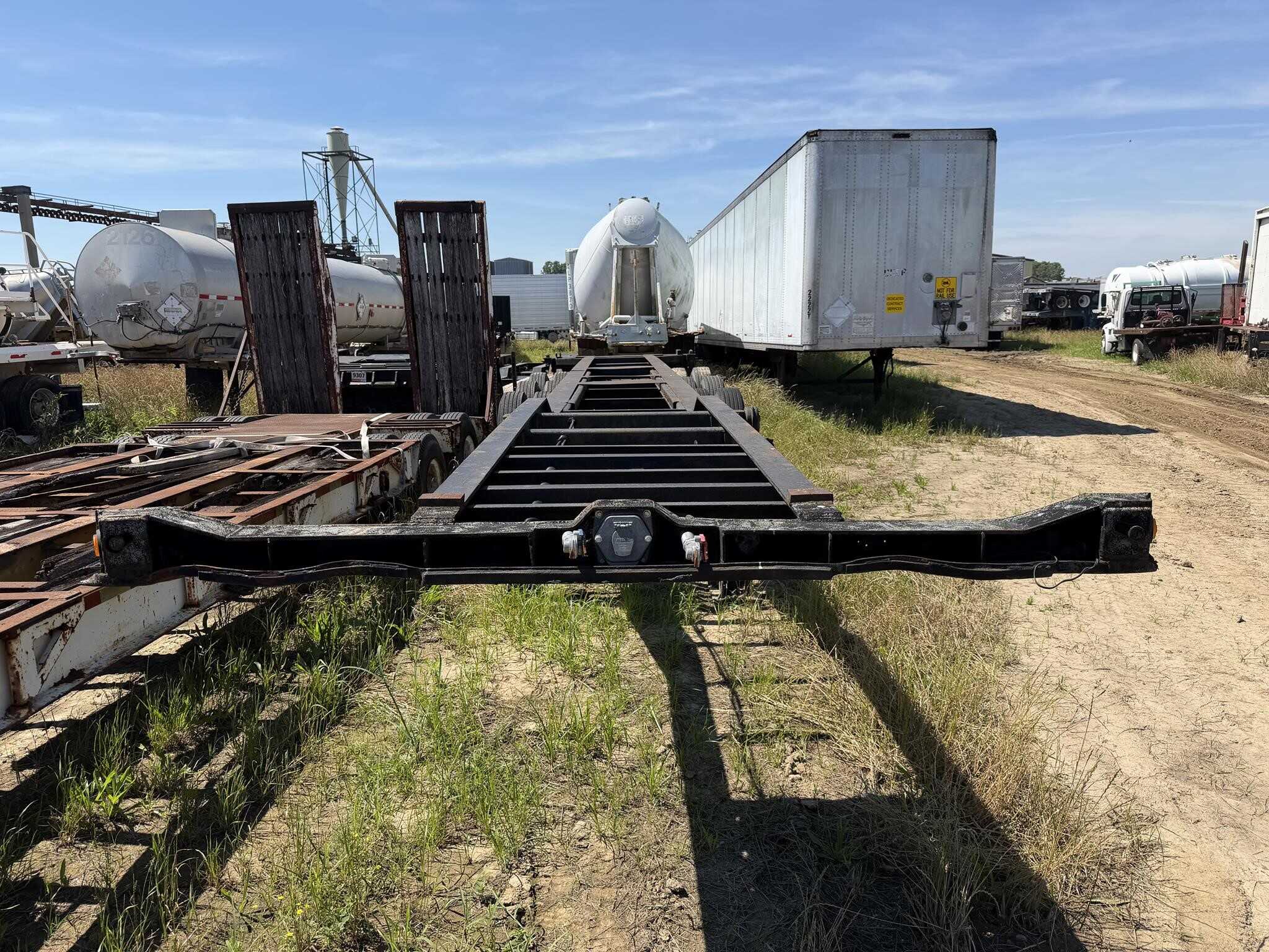 1998 Trailmobile 40 ft chassis