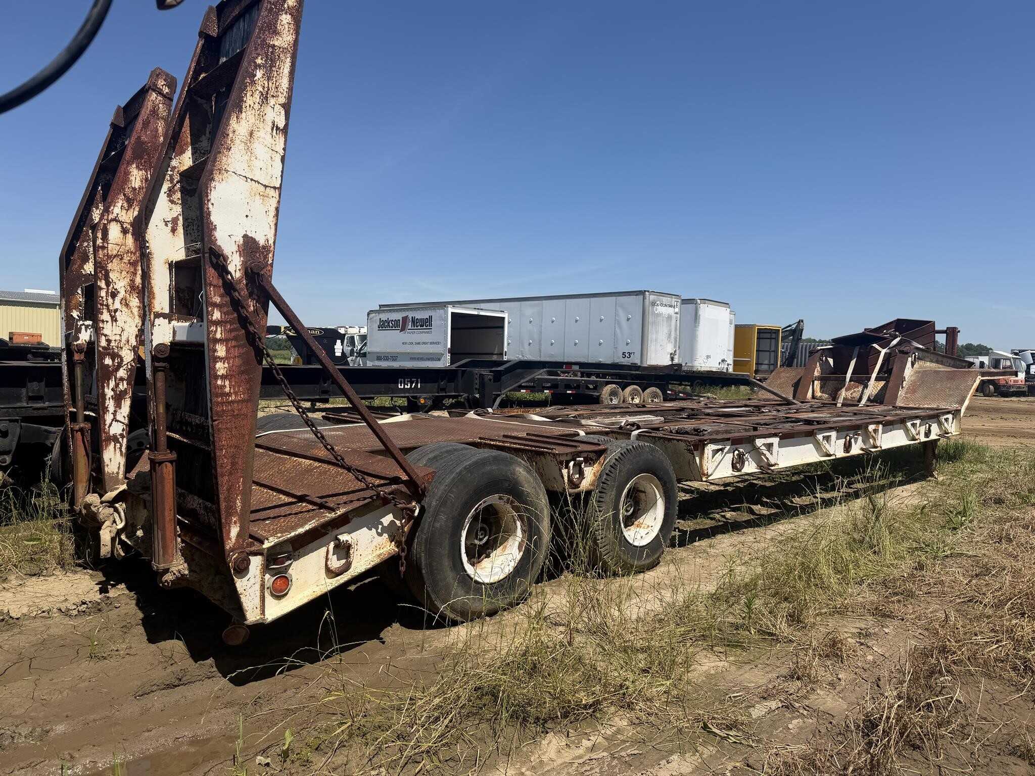 1976 Phelan 25 ton lowboy