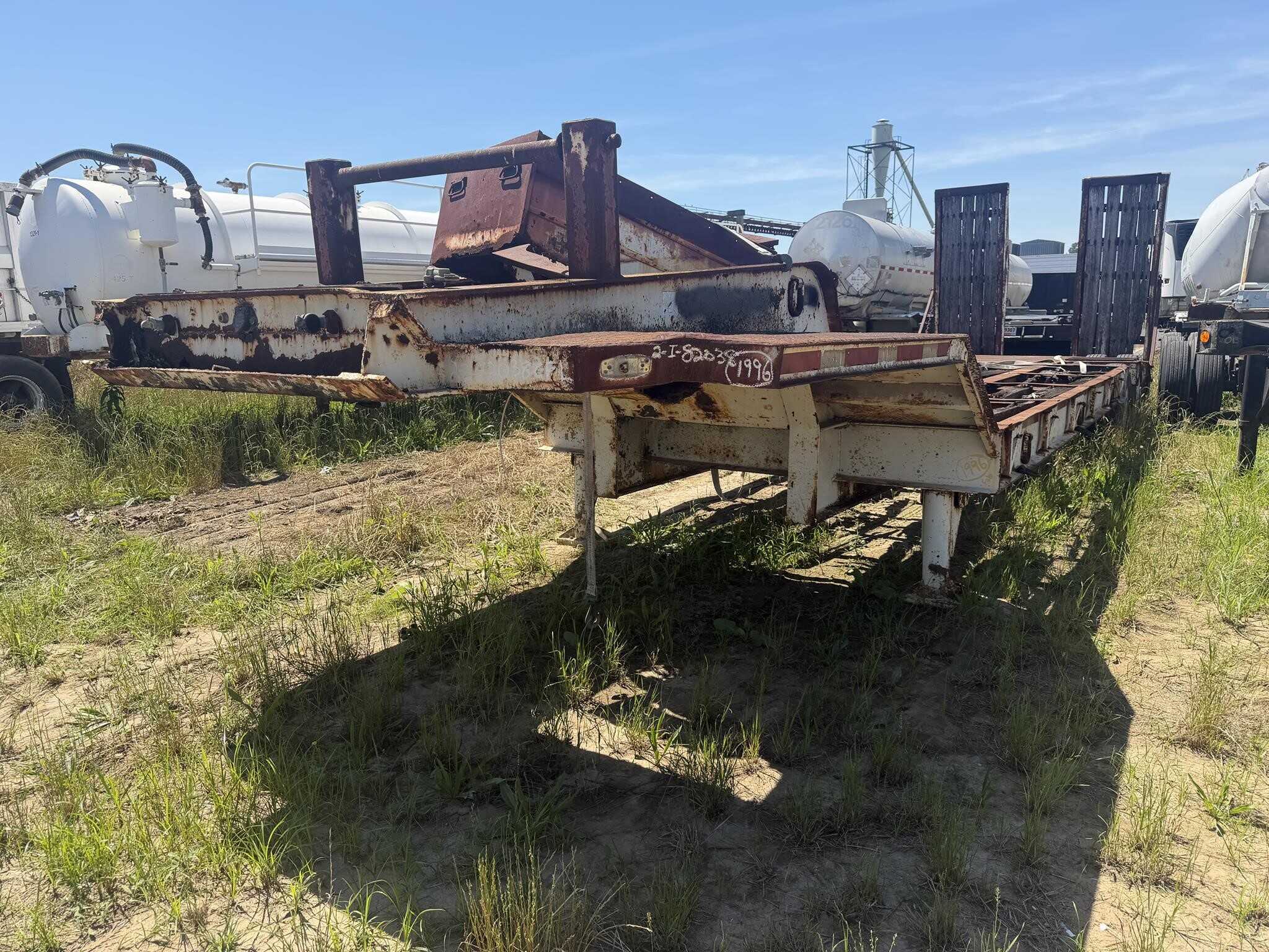 1976 Phelan 25 ton lowboy