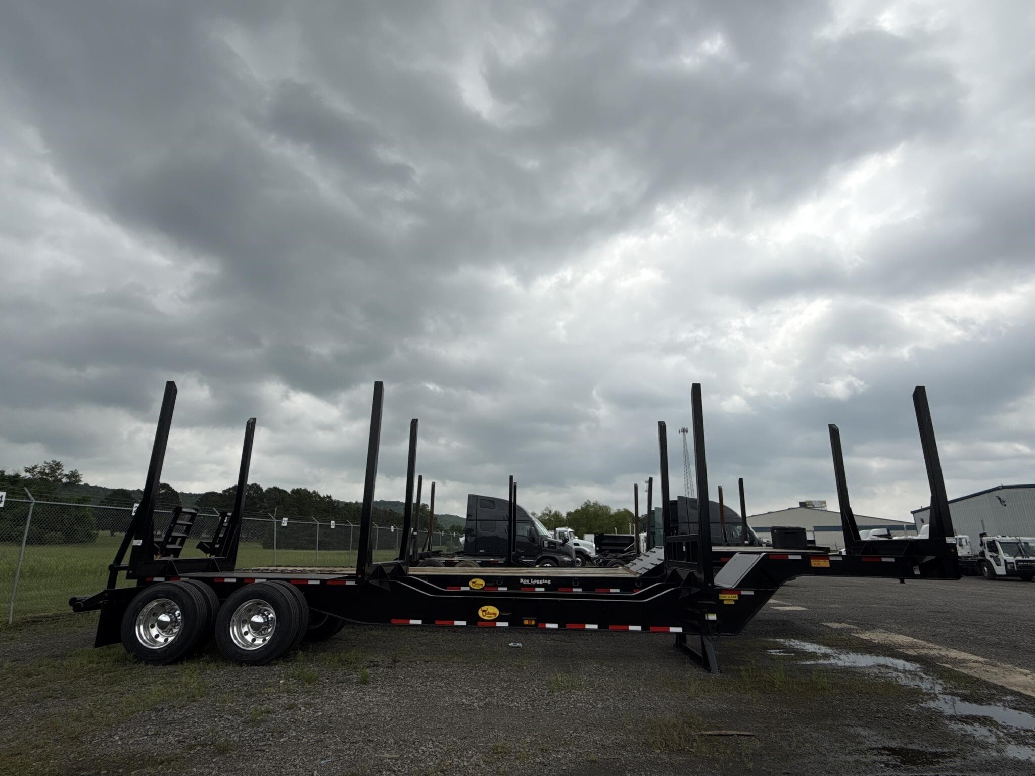 2026 Viking 40' log trailer