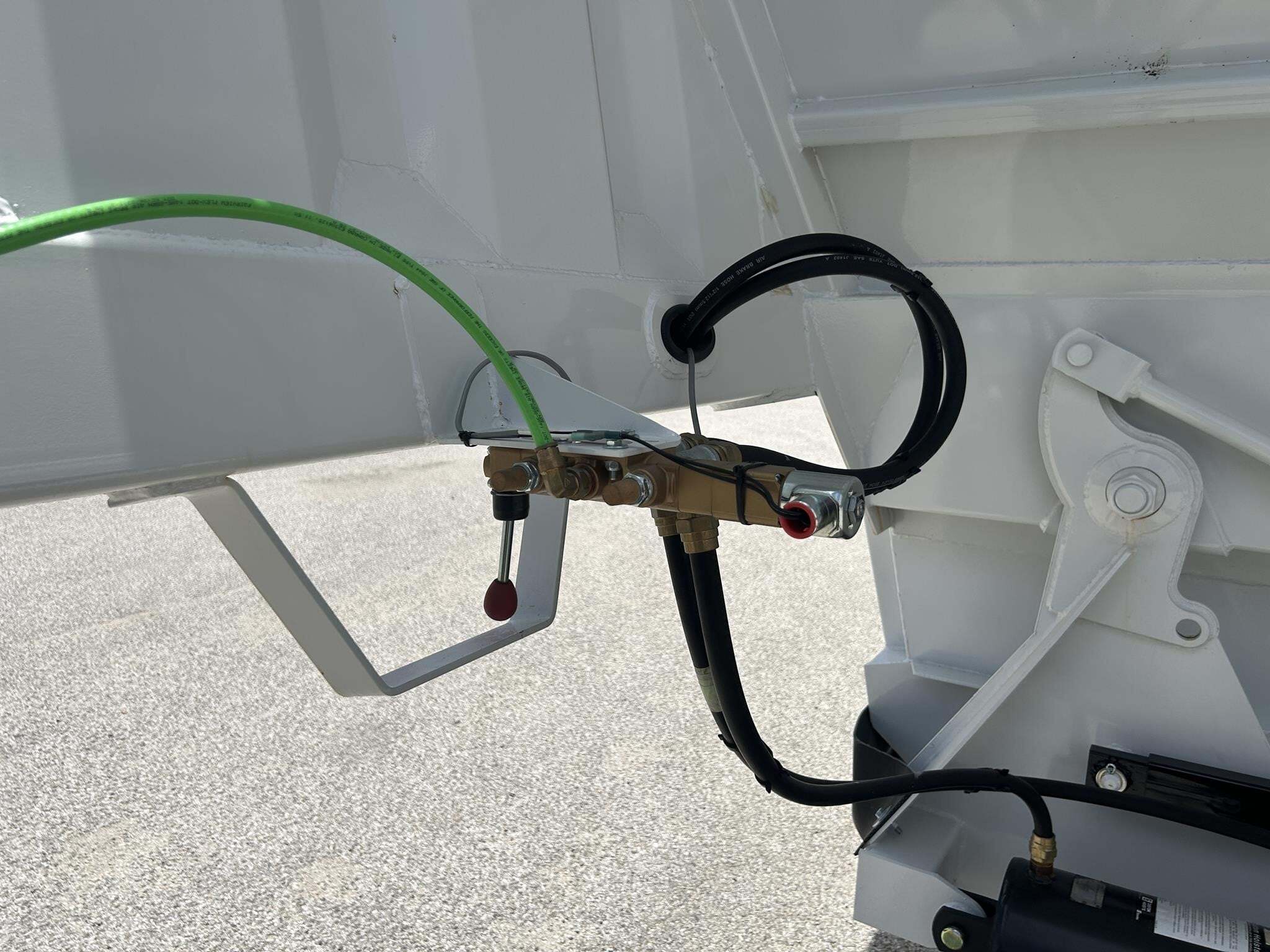 2027 Construction Trailer Specialist bdt-40 spring ride