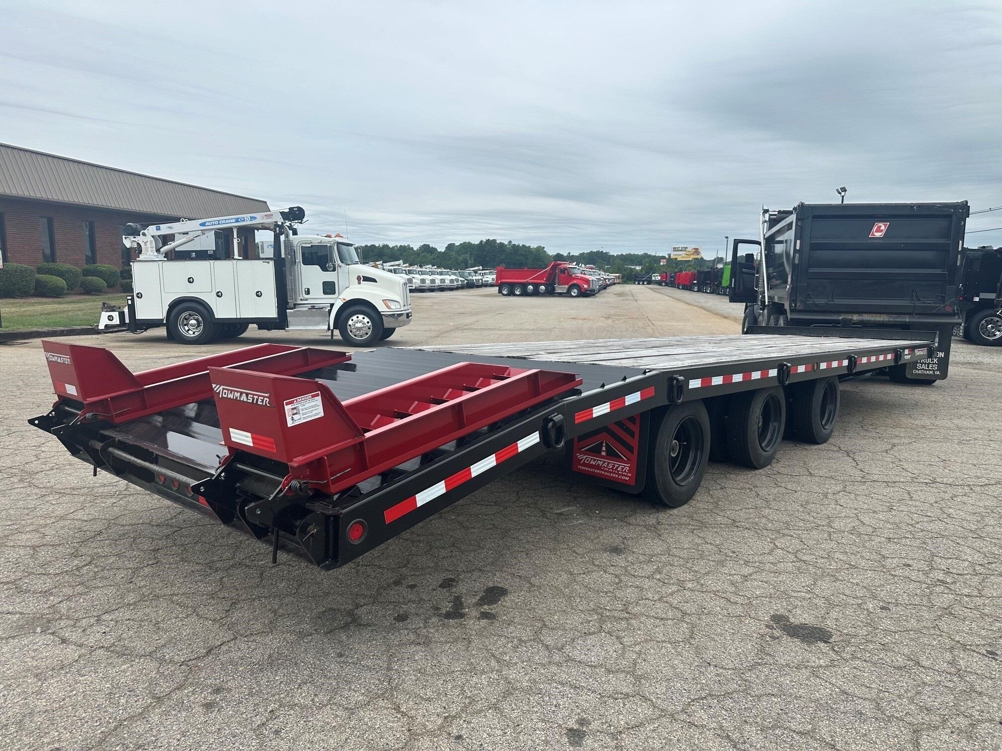 2025 Towmaster t-50lp