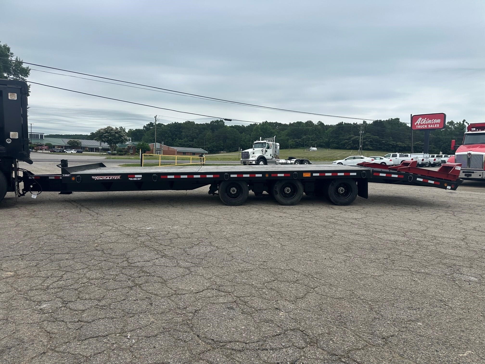 2025 Towmaster t-50lp