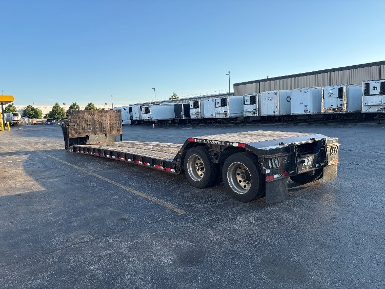 2019 Landoll 835e