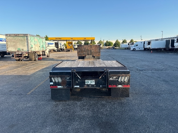 2019 Landoll 835e