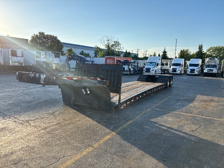2019 Landoll 835e