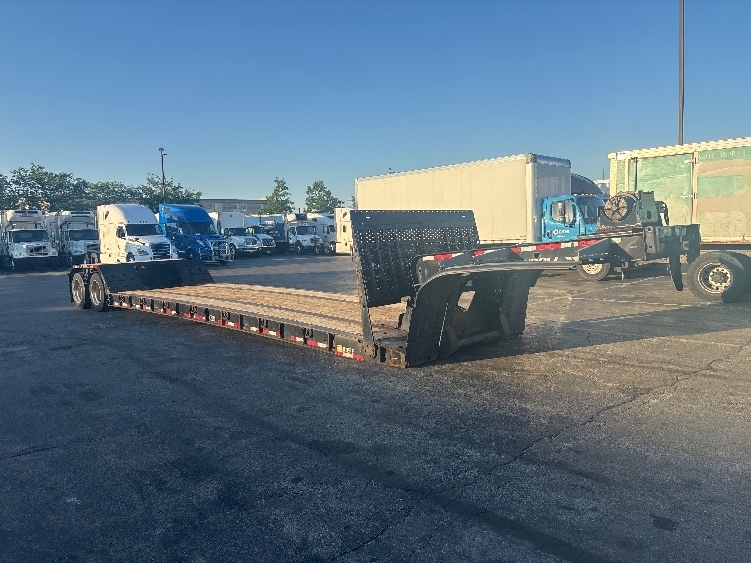 2019 Landoll 835e