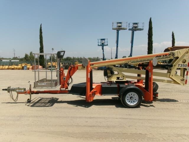 2018 JLG T350 Towable Boom Lifts LIFTING