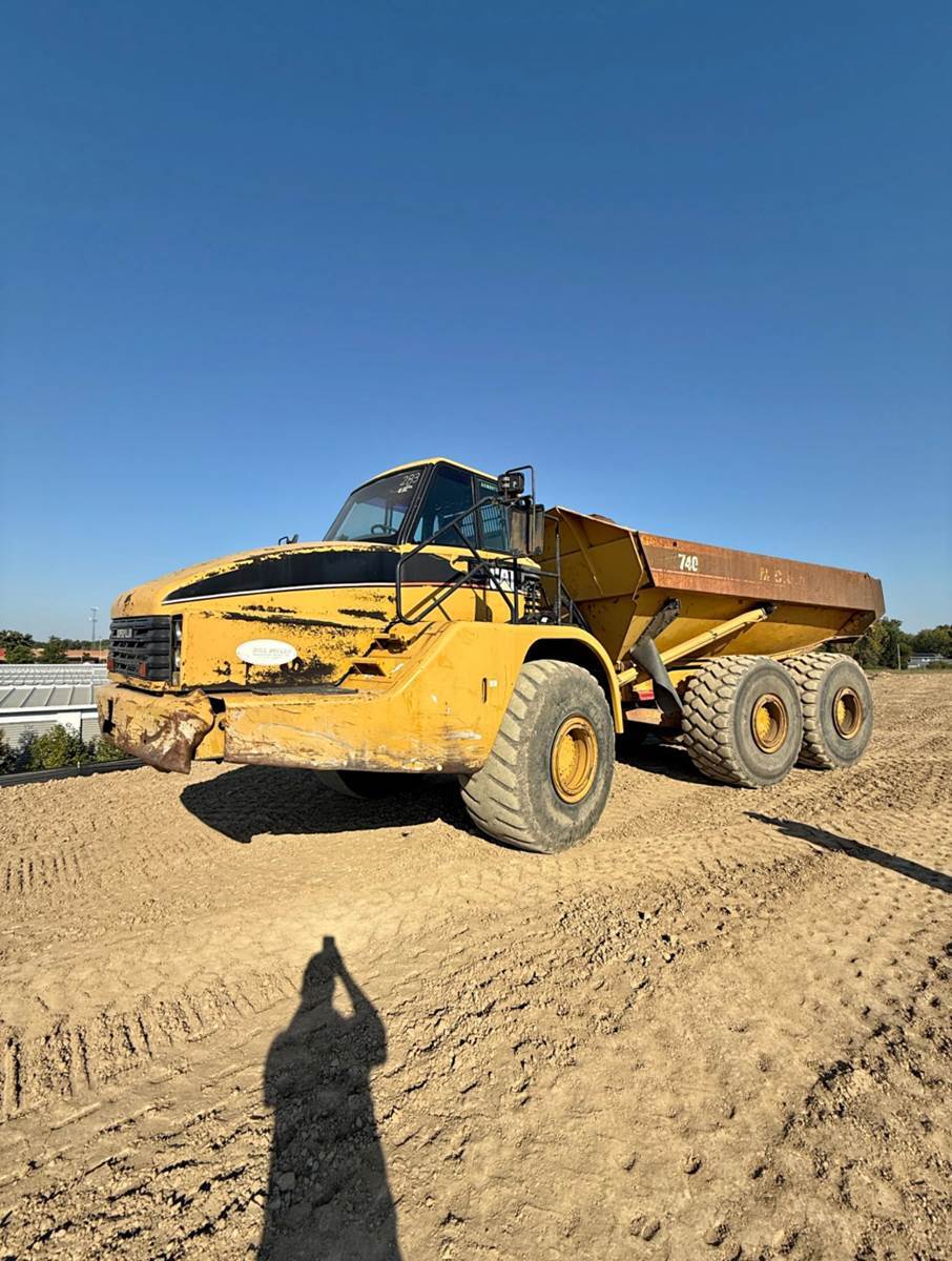 2004 Caterpillar 740B Off Highway Trucks AGRICULTURE