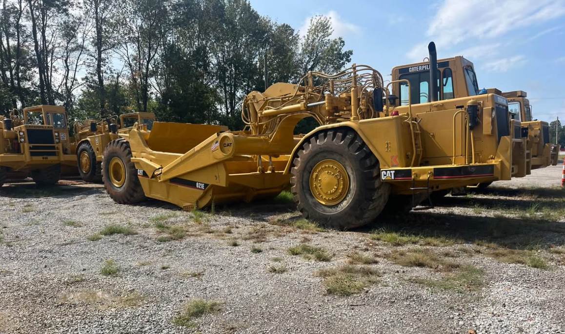 Caterpillar 621E Scrapers EARTHMOVING