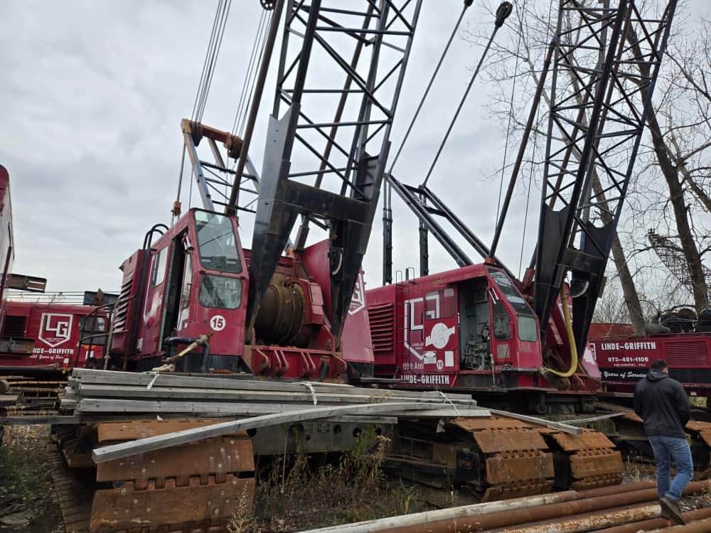 1980 Manitowoc 3900 Cranes LIFTING
