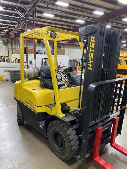 2019 Hyster H50XT Forklifts LIFTING