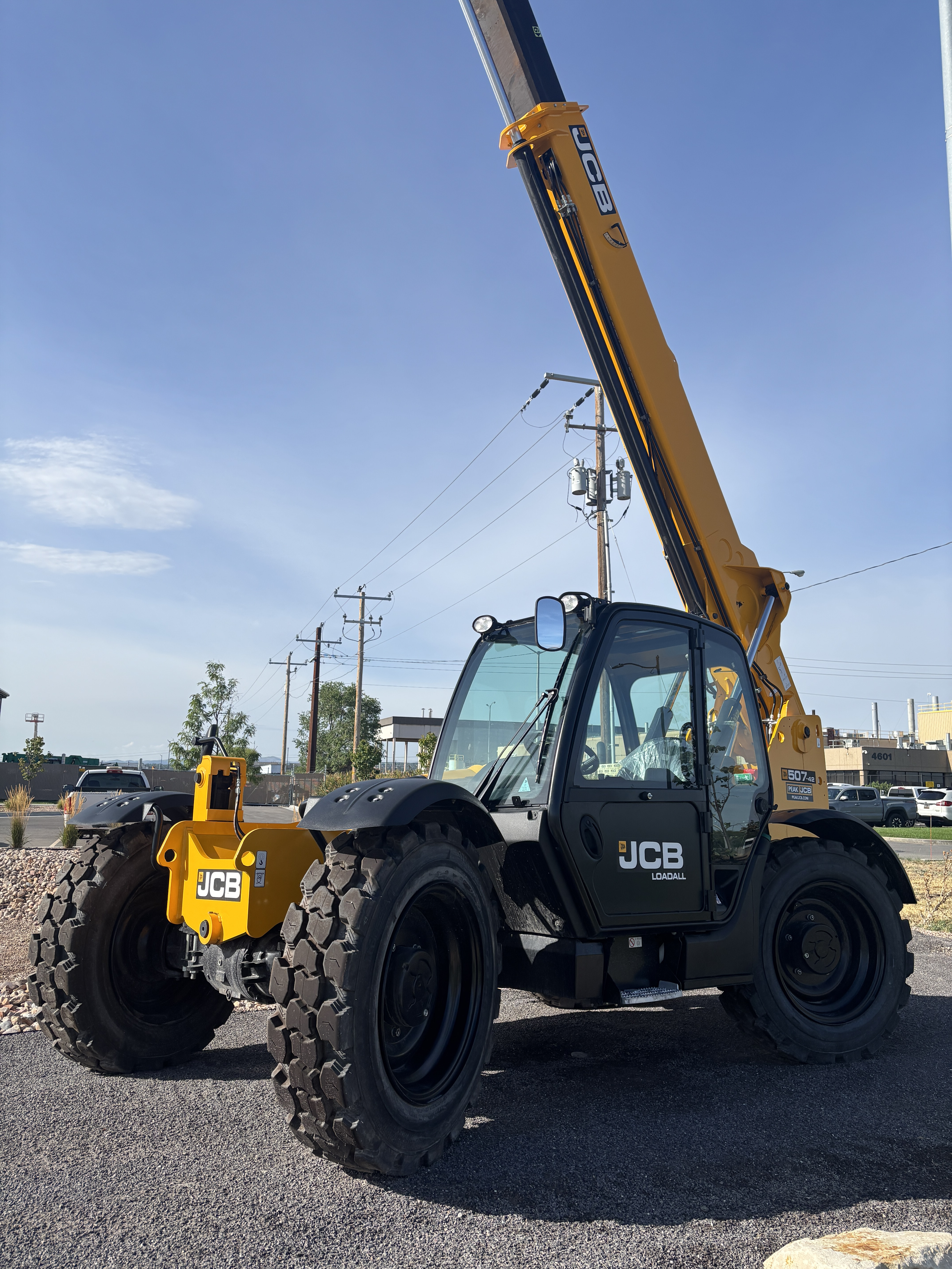 2026 JCB 507-42 Telehandler LIFTING
