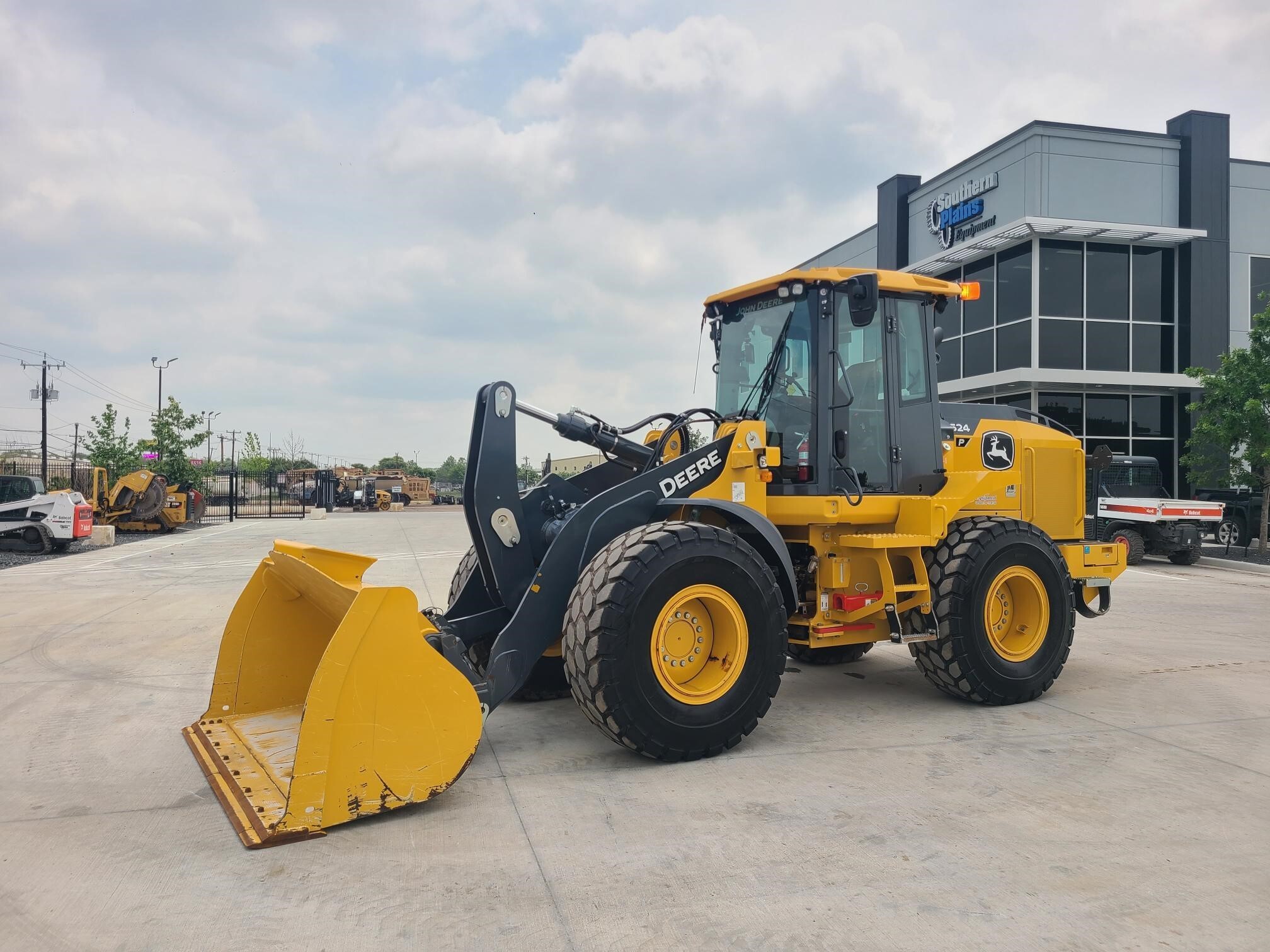 2022 DEERE 524 P-TIER Loaders EARTHMOVING