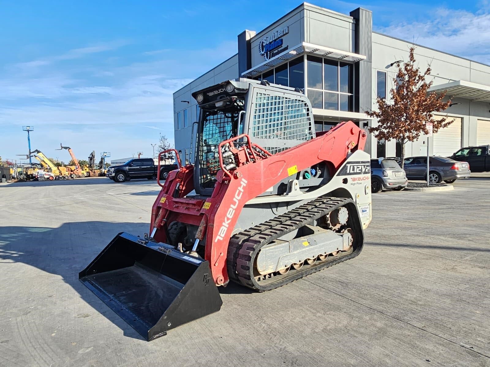2022 TAKEUCHI TL12V2 Skid Steers EARTHMOVING