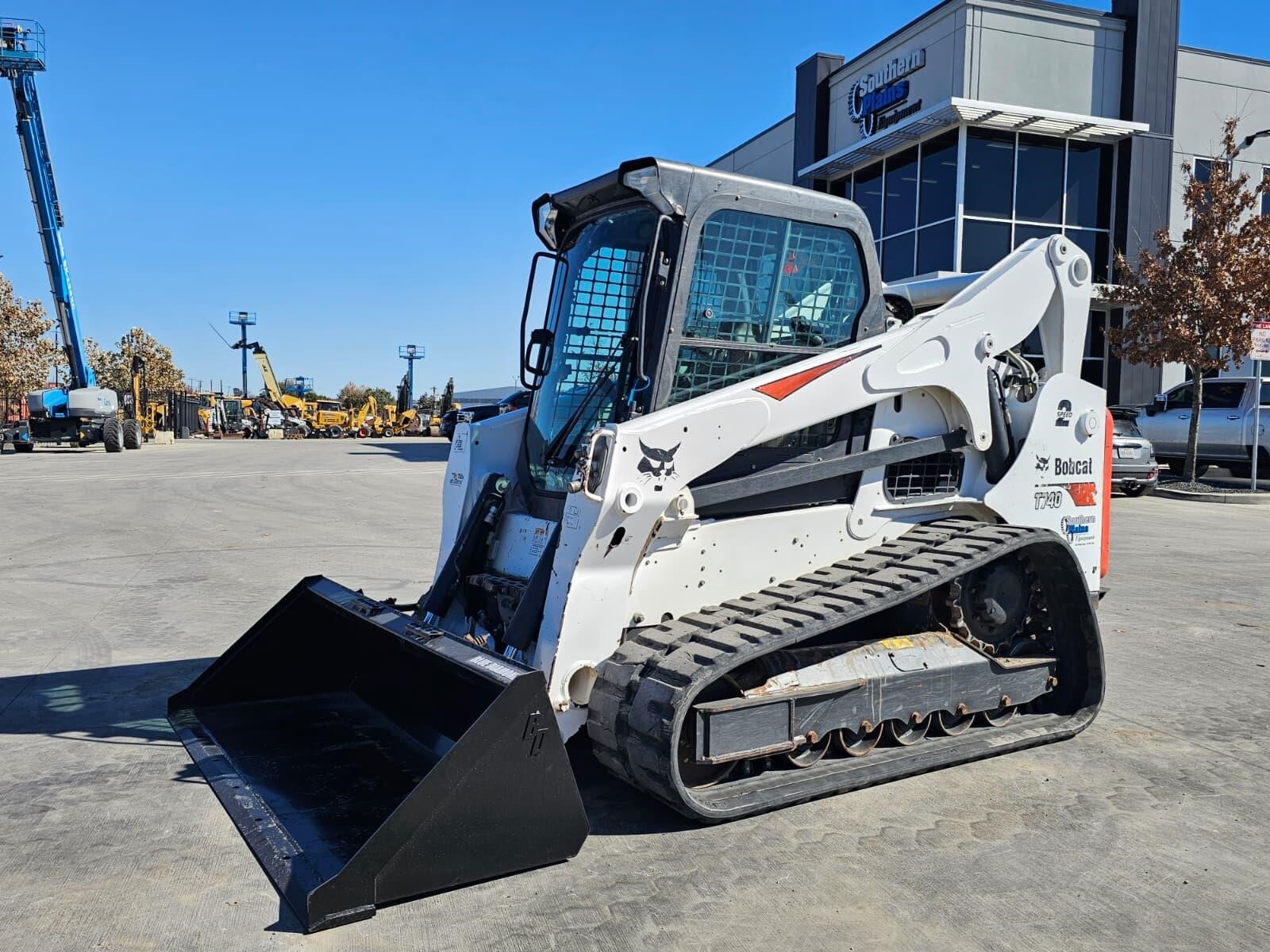 2020 BOBCAT T740 Skid Steers EARTHMOVING