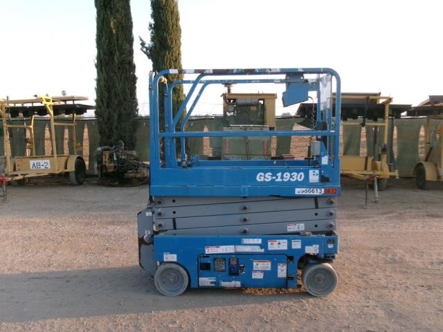 2017 GENIE GS1930 Scissor Lifts LIFTING