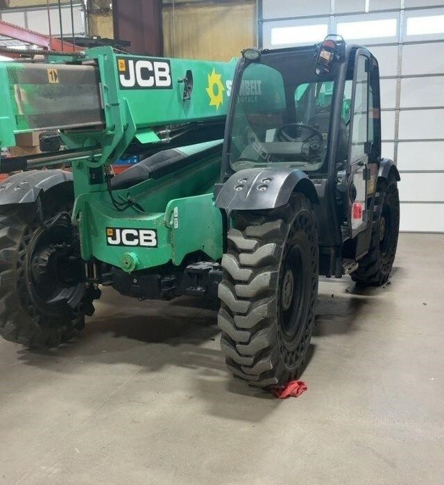 2017 JCB 507-42 Telehandler LIFTING