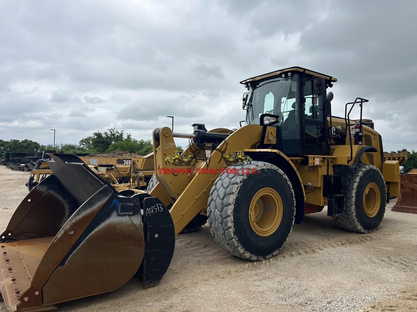 2023 CATERPILLAR 962M Loaders INDUSTRIAL